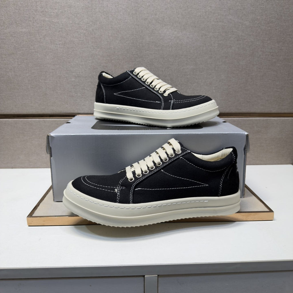 Converse Black Contrast Stitch Low-Top Sneakers